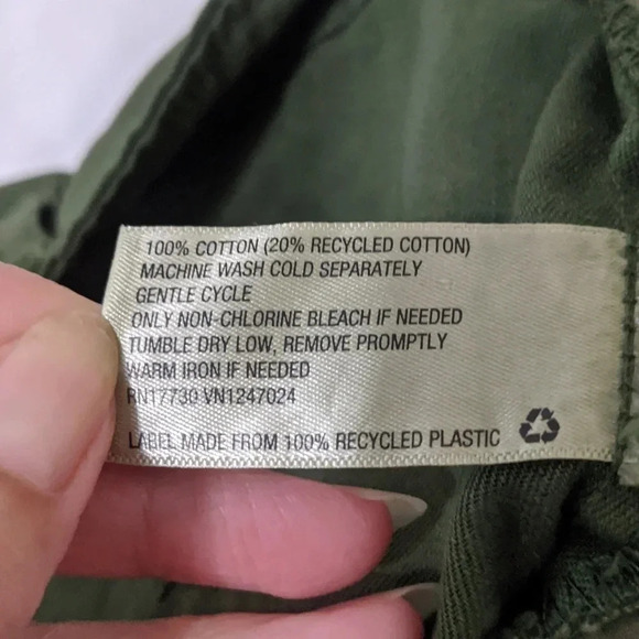 NWT Universal Thread High-Rise Utility Cargo Pants, Color Green Tea Size 14 - Picture 15 of 16